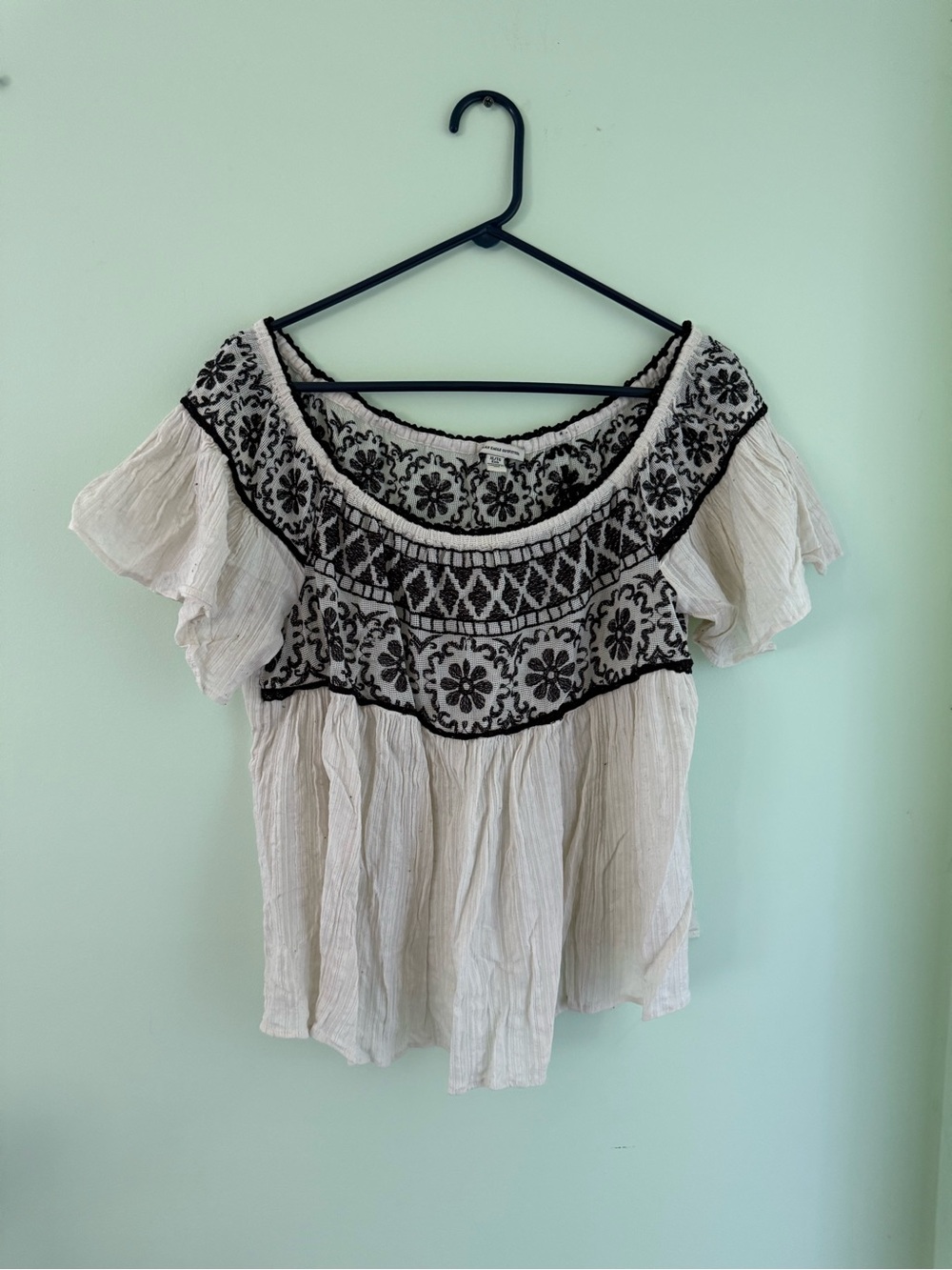 American Eagle Outfitters White Off-Shoulder Embroidered Top